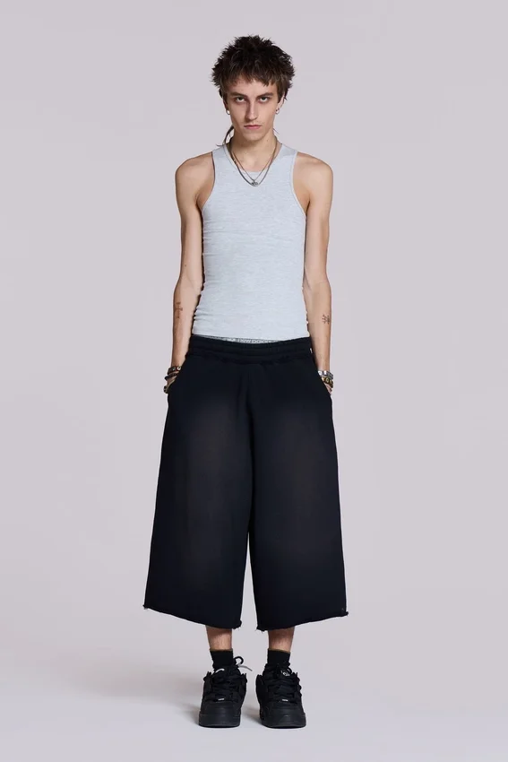 Monster 3/4 Washed Black Shorts