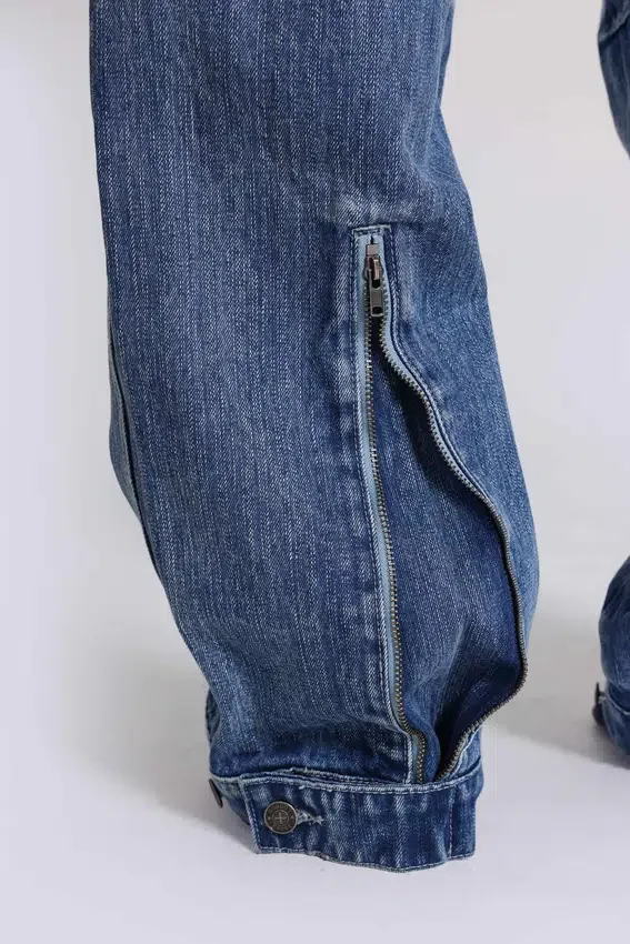 Zae Panelled Low Rise Baggy Jeans